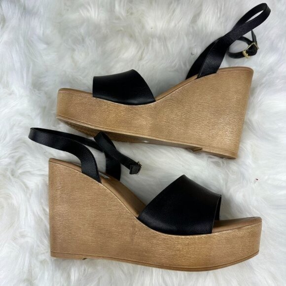 Steve Madden Welsh Wedge Sandals in Black Leather - Picture 4 of 6